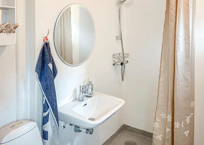 3 Bedroom Awesome In 펜션 Gorlev