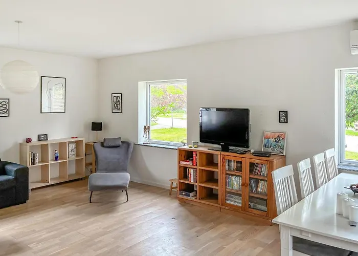펜션 3 Bedroom Awesome In *